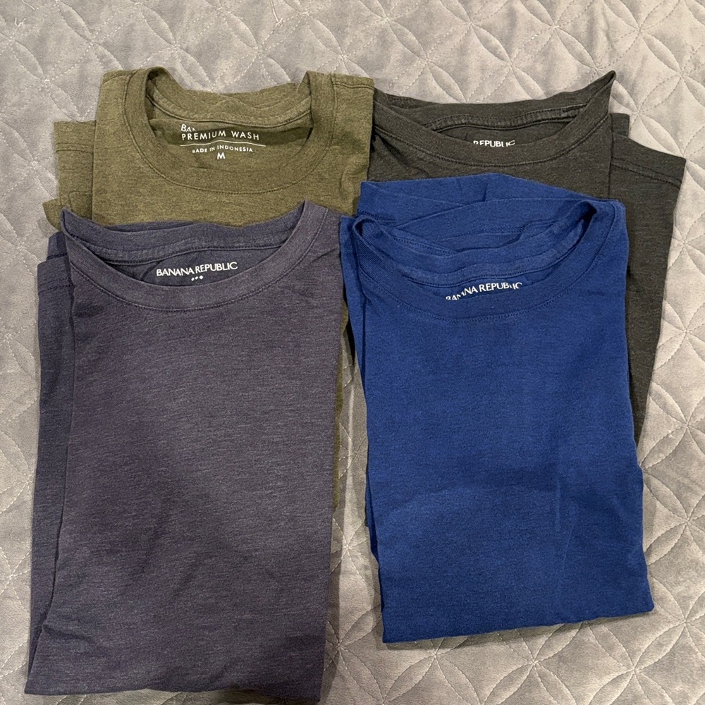 Banana Republic Men's T-Shirt Collection - Green, Gray, Blue, Navy